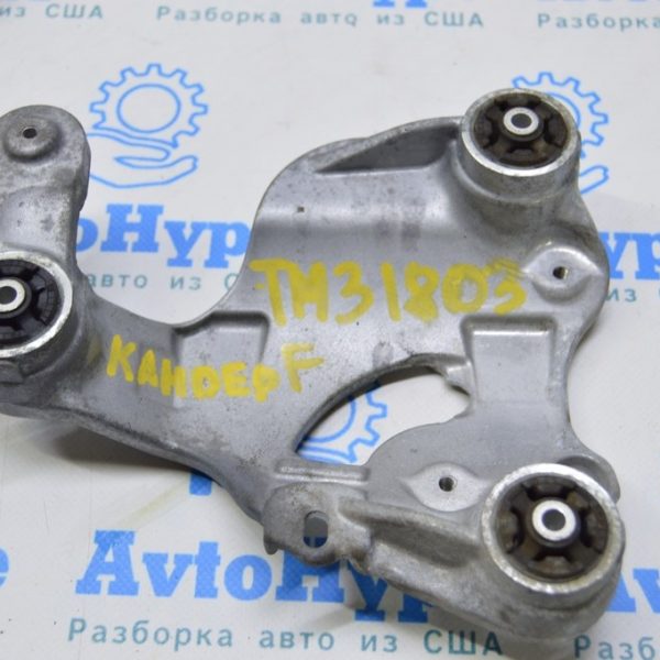 Кронштейн компрессора кондиционера Tesla Model 3 18-20 низ 111071100B