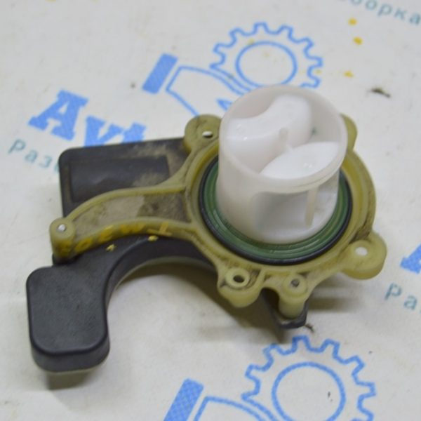 Клапан актуатора расширительного бачка Tesla Model 3 18- 1107168-00