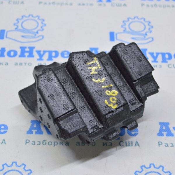 Пенопласт передней панели правый Tesla Model 3 18- 1083380-00-D