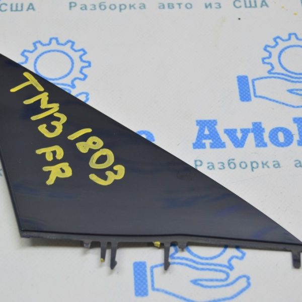 Накладка зеркала треугольник наружняя перед прав Tesla Model 3 18- черн глянец (03) слом крепл 1130656-00-E