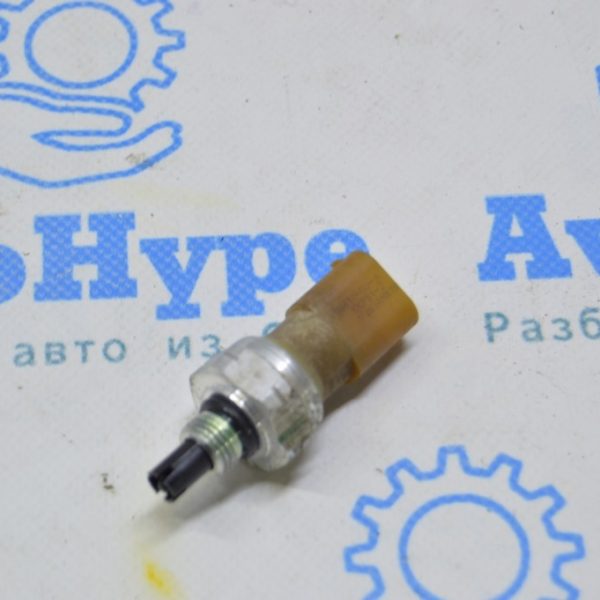 Датчик на трубке кондиционера Tesla Model 3 18- 1108611-00-A