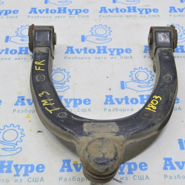 Рычаг верхний передний правый Tesla Model 3 18- (03) дефект СБ 1044326-00-J