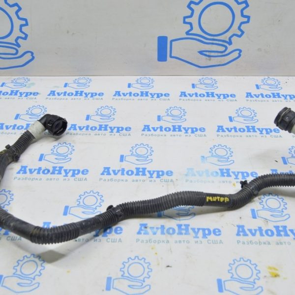 Патрубок системы охлаждения Tesla Model 3 18- 1077565-00-C