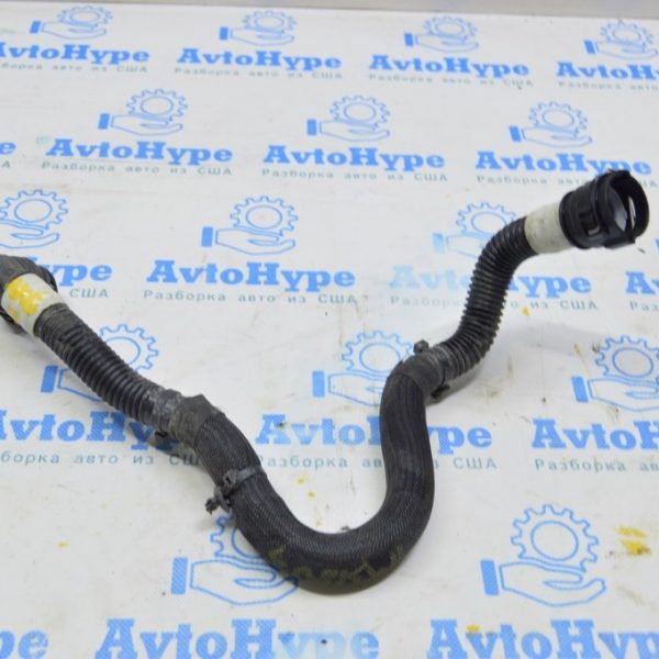 Патрубок системы охлаждения Tesla Model 3 18- 107758500E