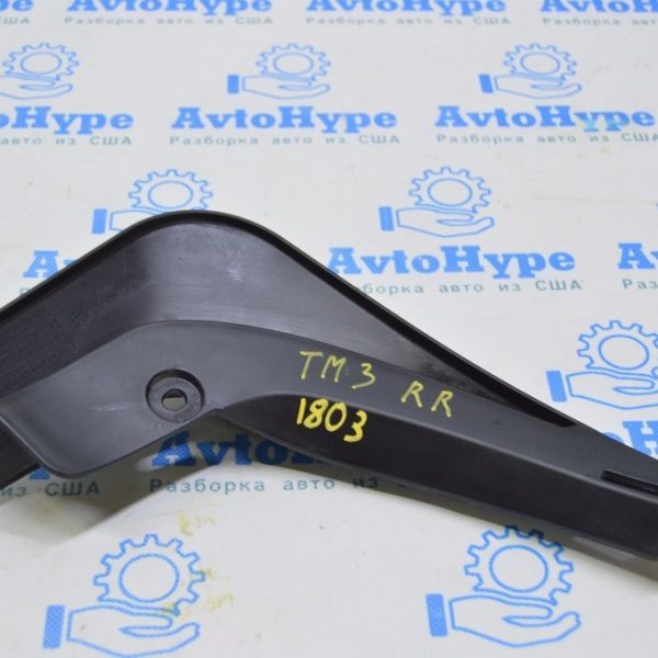 Брызговик зад прав Tesla Model 3 18-20