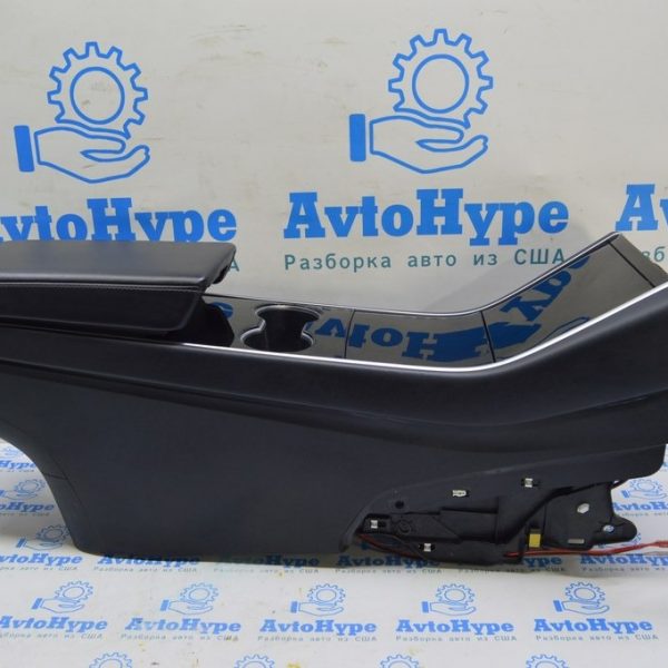 Консоль центральная подлокотник и подстаканники Tesla Model 3 18-20 кожа черн, накладки глянец 108790000E