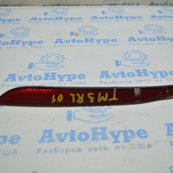 Отражатель заднего бампера левый Tesla Model 3 18- 1077406-00-F