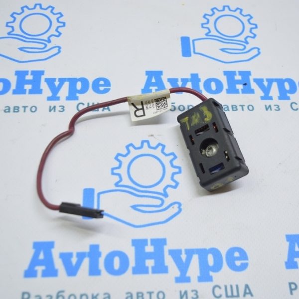 Antenna Noise Filter Amplifier Tesla Model 3 21- прав
 955-711-301 1509421-00-A