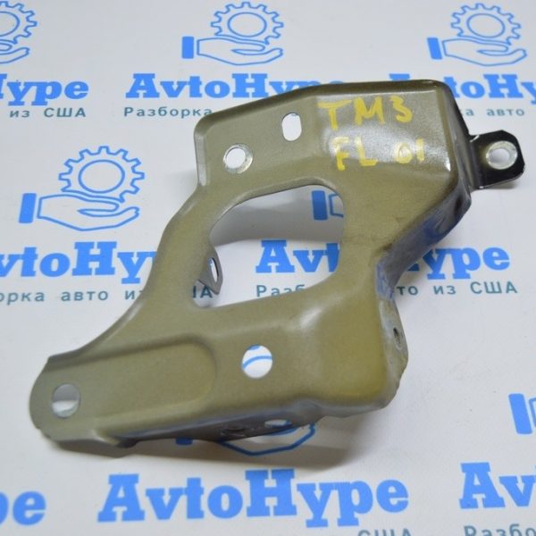 Кронштейн крыло-телевизор левый Tesla Model 3 18- 1086017-S0-A