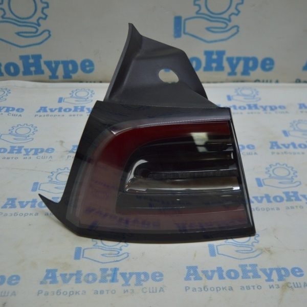 Фонарь внешний (крыло) левый TESLA MODEL 3 18-