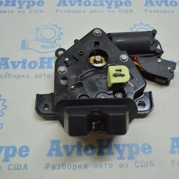 Замок крышки багажника Tesla Model 3 18- с доводчиком 1500604-00-B