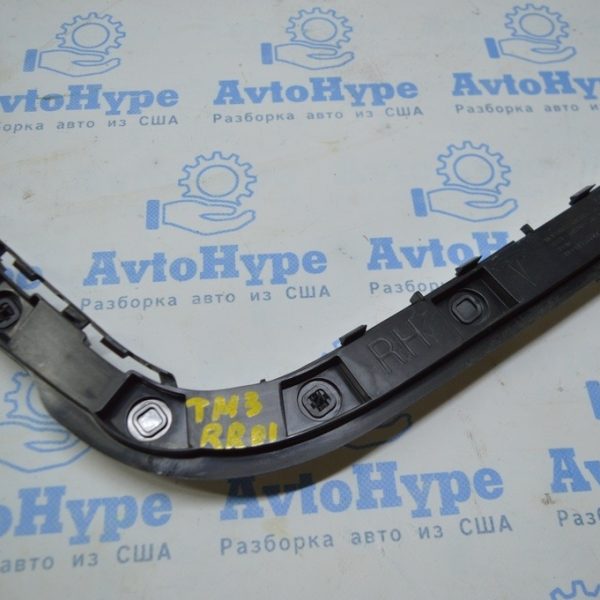 Крепление заднего бампера внешнее правое Tesla Model 3 18- 1083989-00-K