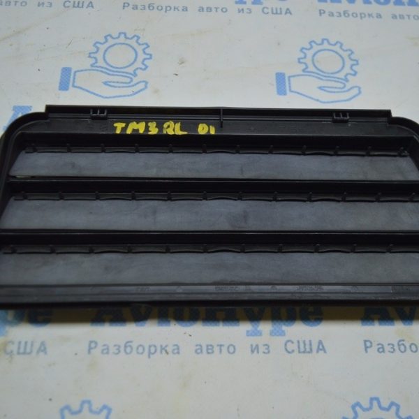 Щиток вентиляции левый Tesla Model 3 18- 1098751-00-C