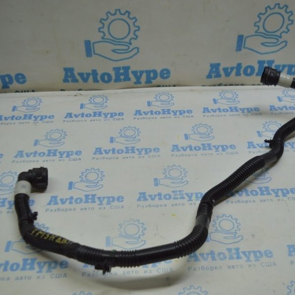 Патрубок системы охлаждения 20 Tesla Model 3 18- 1077585-00-D