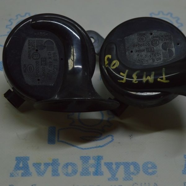 Сигналы в сборе 2шт Tesla Model 3 18- 1486943-00-A