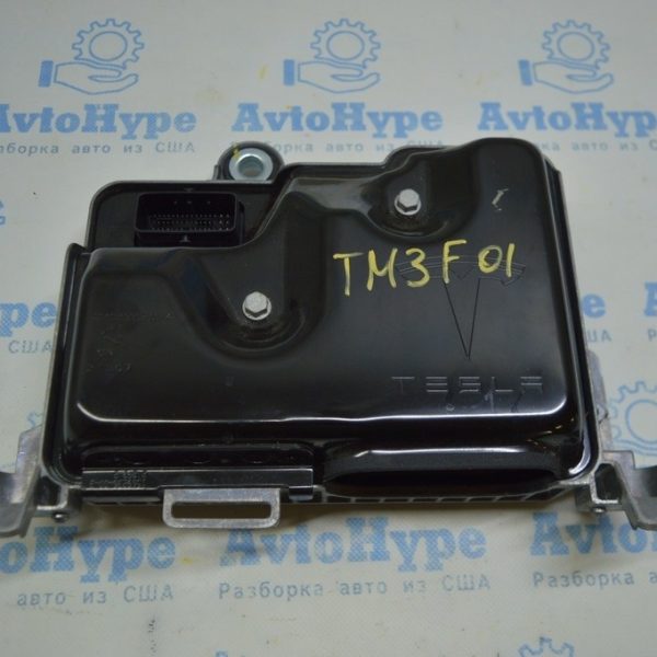 BODY CONTROL MODULE Tesla Model 3 21- tfr22089001bce (01) 1497319-00-e 1583991-03-C