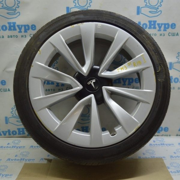 Комплект дисков R19 19x8.5J ET40 Tesla Model 3 18- Stiletto с резиной на допил датч.и колпачк. 1234264-00-A
