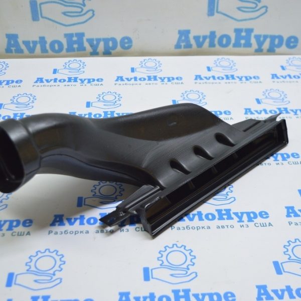 Воздуховод передней панели правый Tesla Model 3 18- 1083389-00-D