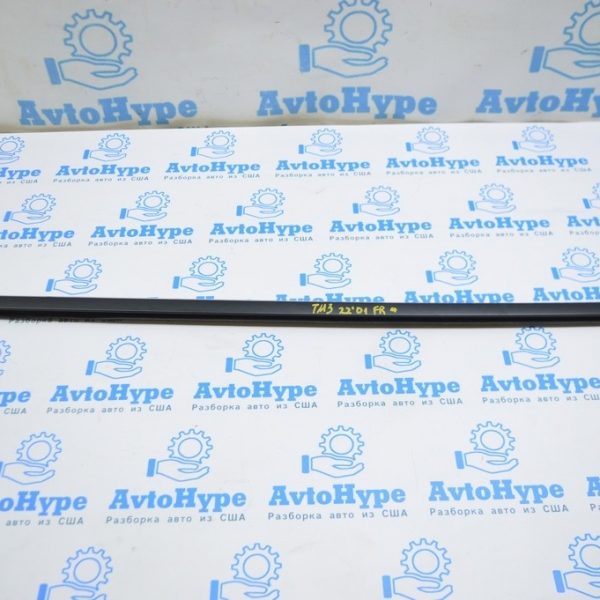 Молдинг дверь-стекло центральный передний прав Tesla Model 3 21- матовый рест 1080684-00-H