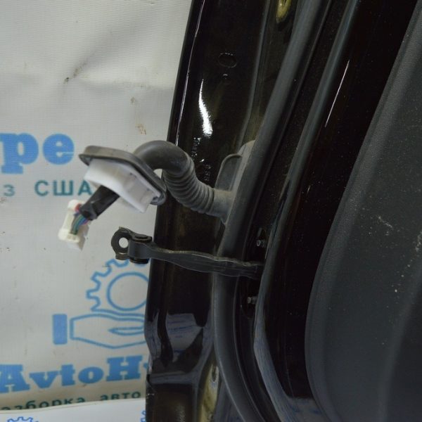 Ограничитель двери задней правой Tesla Model 3 18- 1089509-00-B