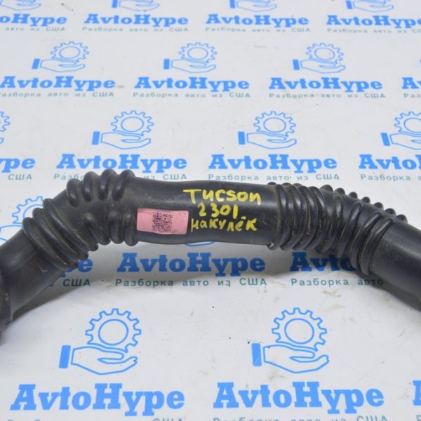 Патрубок интеркулера нижний Hyundai Tucson 22- 1.6T HEV, PHEV 282602M410