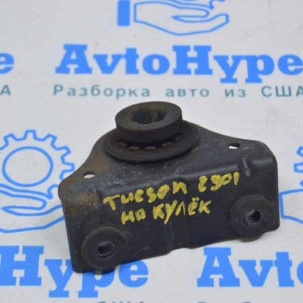 Крепление интеркулера верхнее Hyundai Tucson 22- 1.6T HEV, PHEV 282592M400