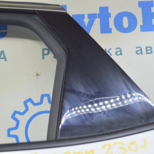 Накладка двери боковая задняя зад лев Hyundai Tucson 22- (01) царапина 83270N7010