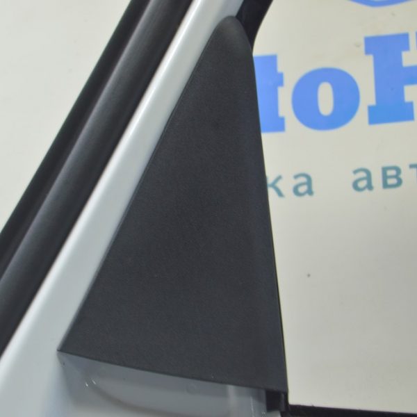 Накладка треугольник двери зад лев Hyundai Tucson 22- 83930N7000NNB