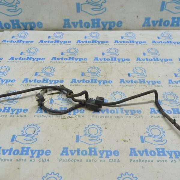 Клапан вакуумный с трубками Range Rover Velar L560 17- (01) HK83-4090-FG