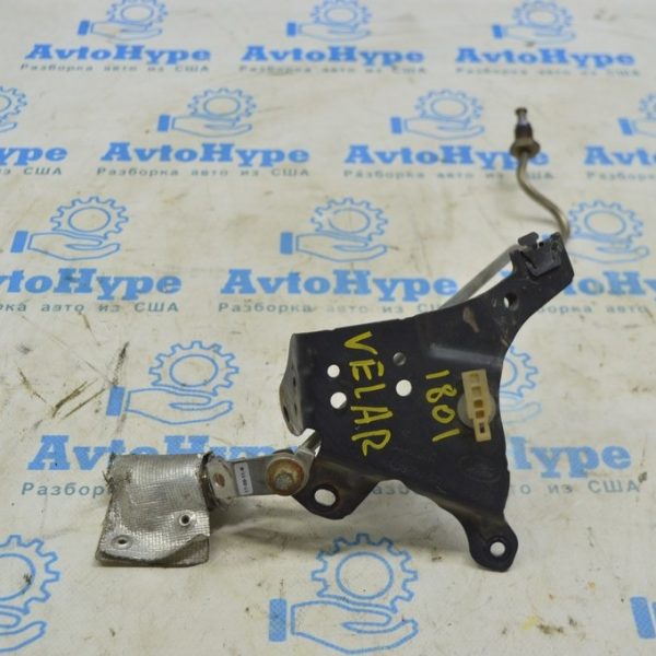 Крошнтейн выпускной системы Range Rover Velar L560 17- H4D3-12A610-BB