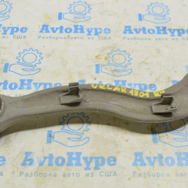 Рычаг верхний поперечный задний правый Range Rover Velar L560 17- (01) LR105961