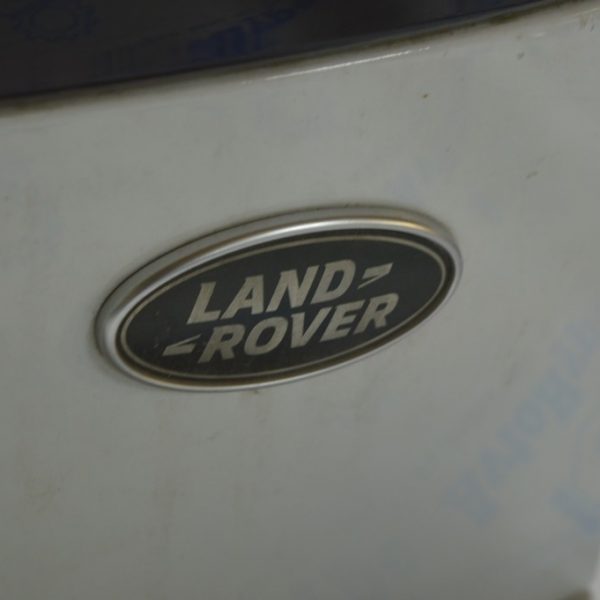 Эмблема значок Land Rover Range Rover Velar L560 17- зеленая LR092979