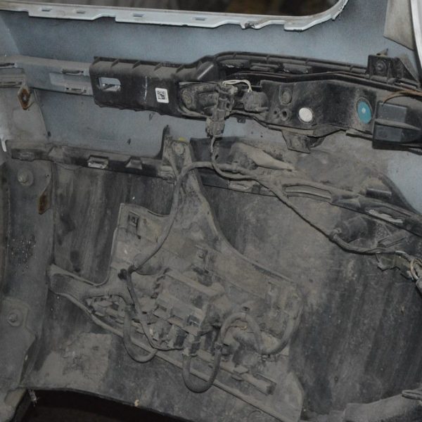 Датчик открытия двери багажника ногой правый Range Rover Velar L560 17- (01) в сборе LR093906