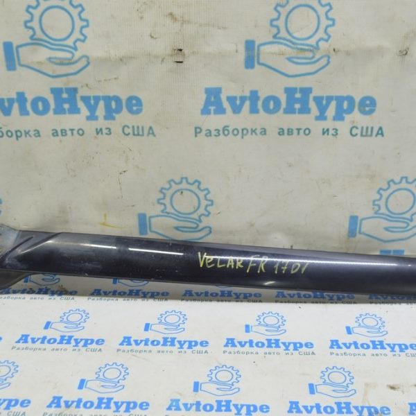 Молдинг передней стойки правый Range Rover Velar L560 17- LR092716