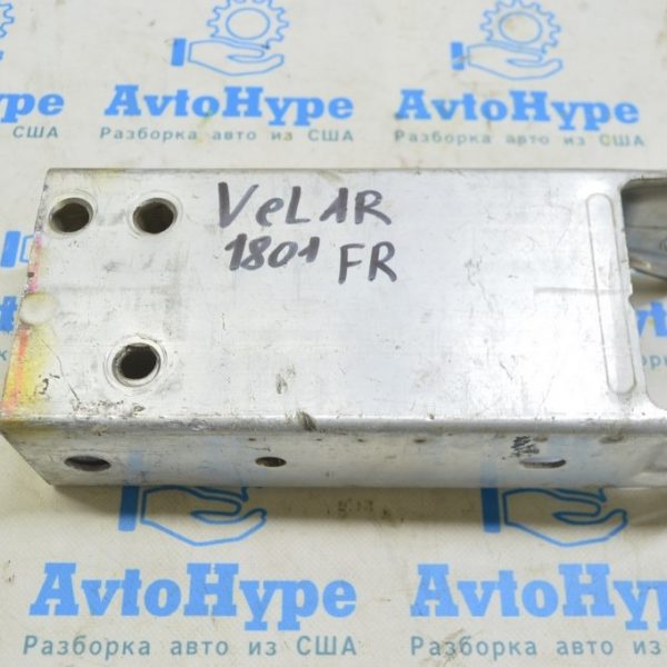 Клык усилителя переднего бампера правый Range Rover Velar L560 17-