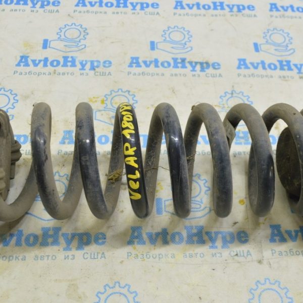 Пружина задняя прав Range Rover Velar L560 17- LR090650