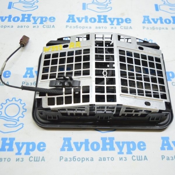 Щиток вентиляции правый Mercedes W222 14-22 (01) с антенной A2228301403