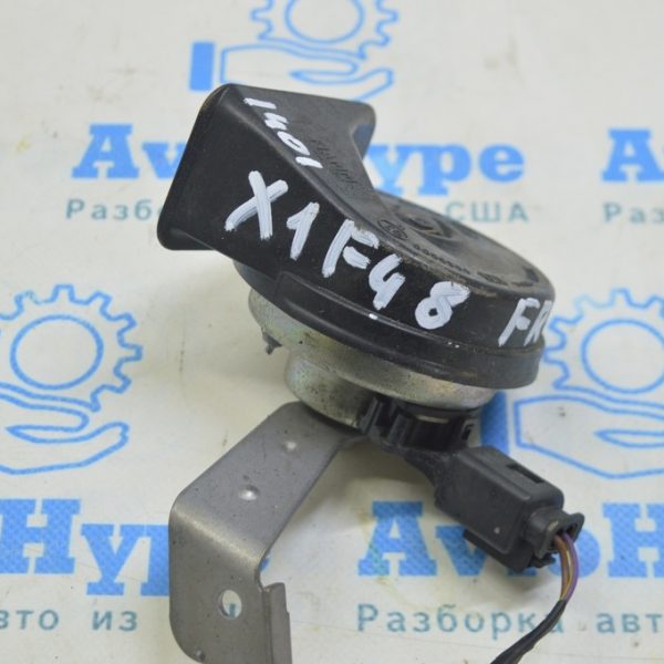 Сигнал low BMW X1 F48 16-22 с кронштейном, без провода 61337407779