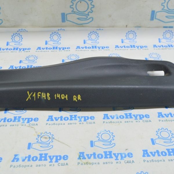 Накладка задней стойки правая BMW X1 F48 16-22 черная 51477366846