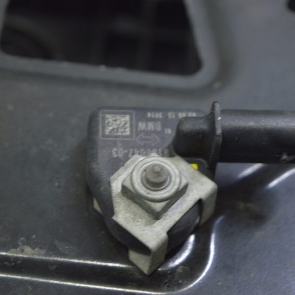 Датчик подушки безопасности передний левый BMW X1 F48 16-22 65779196047