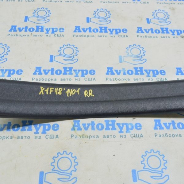 Накладка порога внутренняя задняя правая BMW X1 F48 16-22 черная 51477366828
