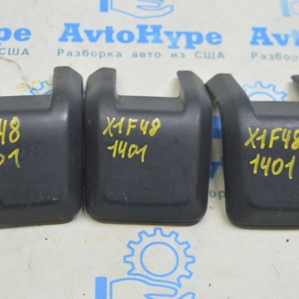 Накладка крепления заднего ряда сидений боковая BMW X1 F48 16-19 черная 52 20 7 373 901