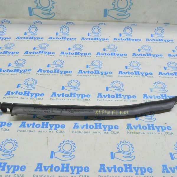 Уплотнитель крыла дверь-крыло левый BMW X1 F48 16-22 51487327003