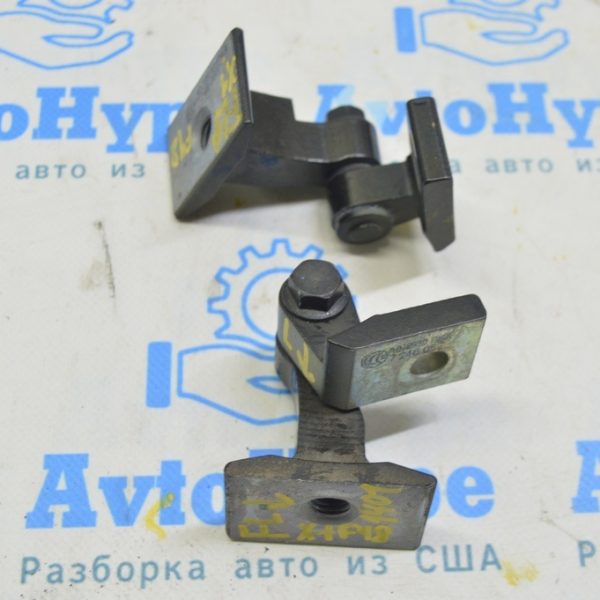 Петля двери верхняя передняя левая BMW X1 F48 16-22 41517284533