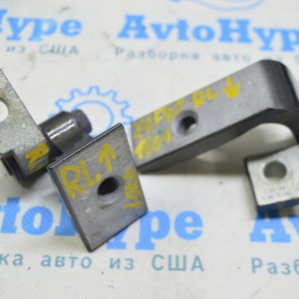 Петля двери нижняя задняя левая BMW X1 F48 16-22 41527284543