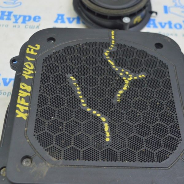 Сетка сабвуфера левая BMW X1 F48 16-22 деланная (01) 65132622500