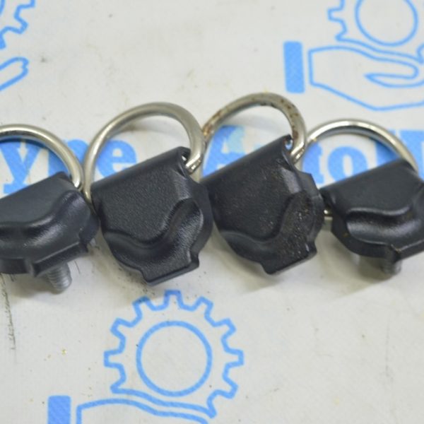 Крючок багажника BMW X1 F48 16-22 черный 51 47 7 271 174