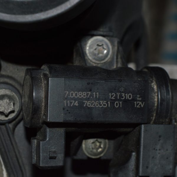 Клапан соленоид на впуске BMW X3 F25 11-17 2.0T 11-74-7-626-351