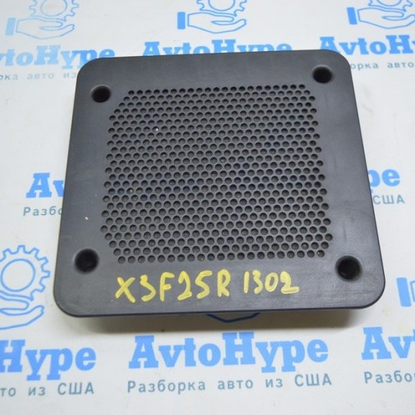 Сетка сабвуфера правая BMW X3 F25 11-17 черн 65-13-9-186-984