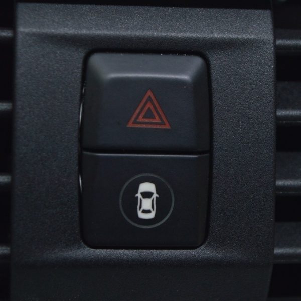 Кнопка аварийной сигнализации BMW X3 G01 18-21 с кнопкой камер 360 61316993055